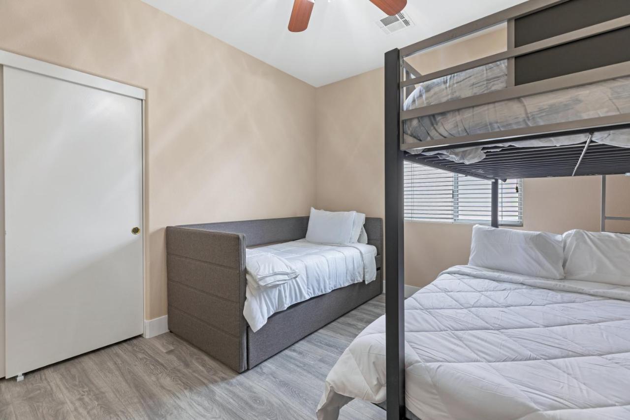 Beautiful Spacious Single Story Vegas Сasa de vacaciones Las Vegas