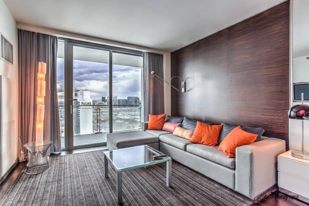 Сasa de vacaciones Strip View - Luxurious At Palms Place *