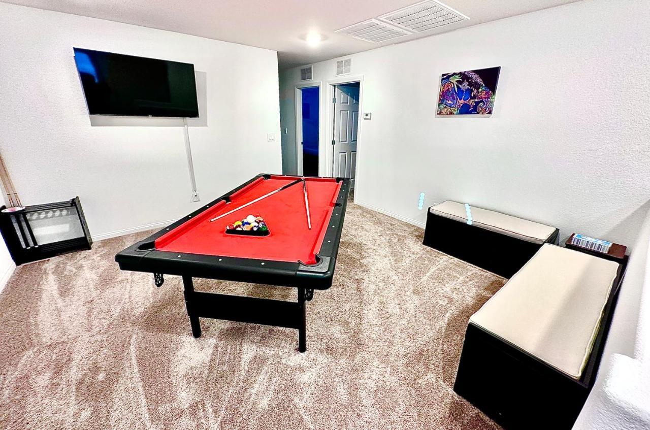 Spacious House, 5 Bedrooms, Sleeps 12, Near Vegas Strip And Airport Las Vegas