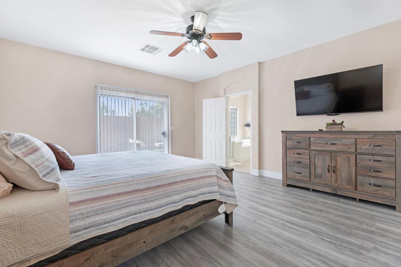 Beautiful Spacious Single Story Vegas Сasa de vacaciones *