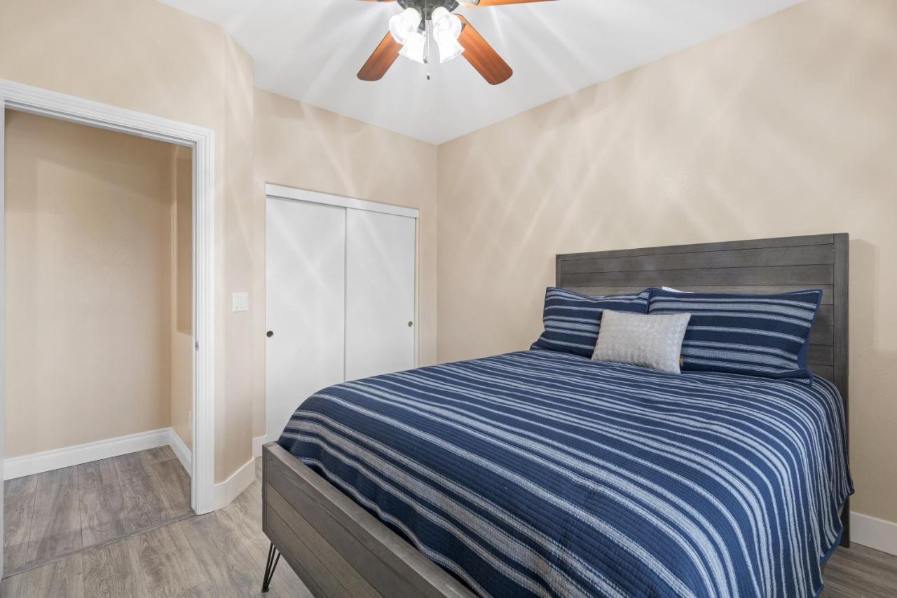 Сasa de vacaciones Beautiful Spacious Single Story Vegas