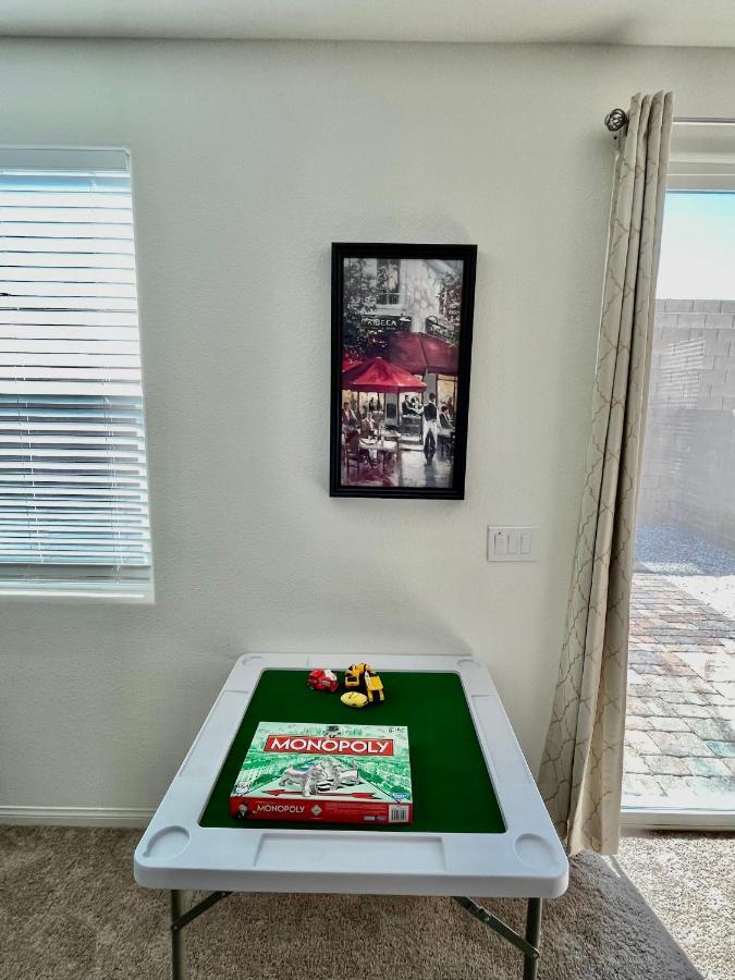Сasa de vacaciones Spacious House, 5 Bedrooms, Sleeps 12, Near Vegas Strip And Airport