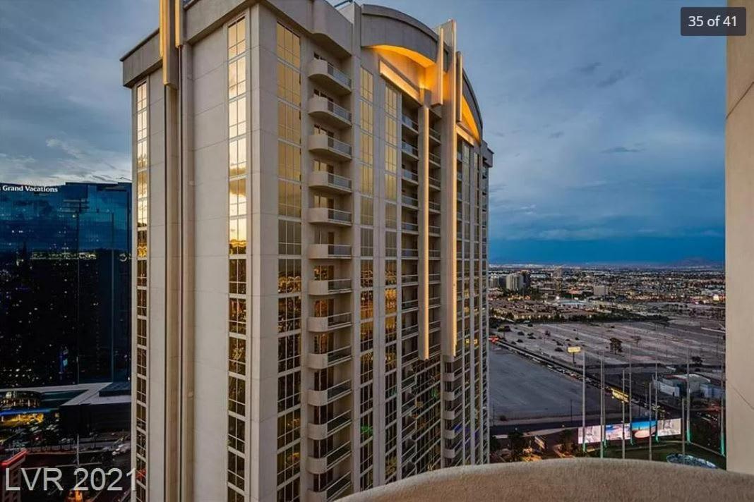 Сasa de vacaciones Mgm Signature-32-621 1br2ba F1 Strip View Balcony
