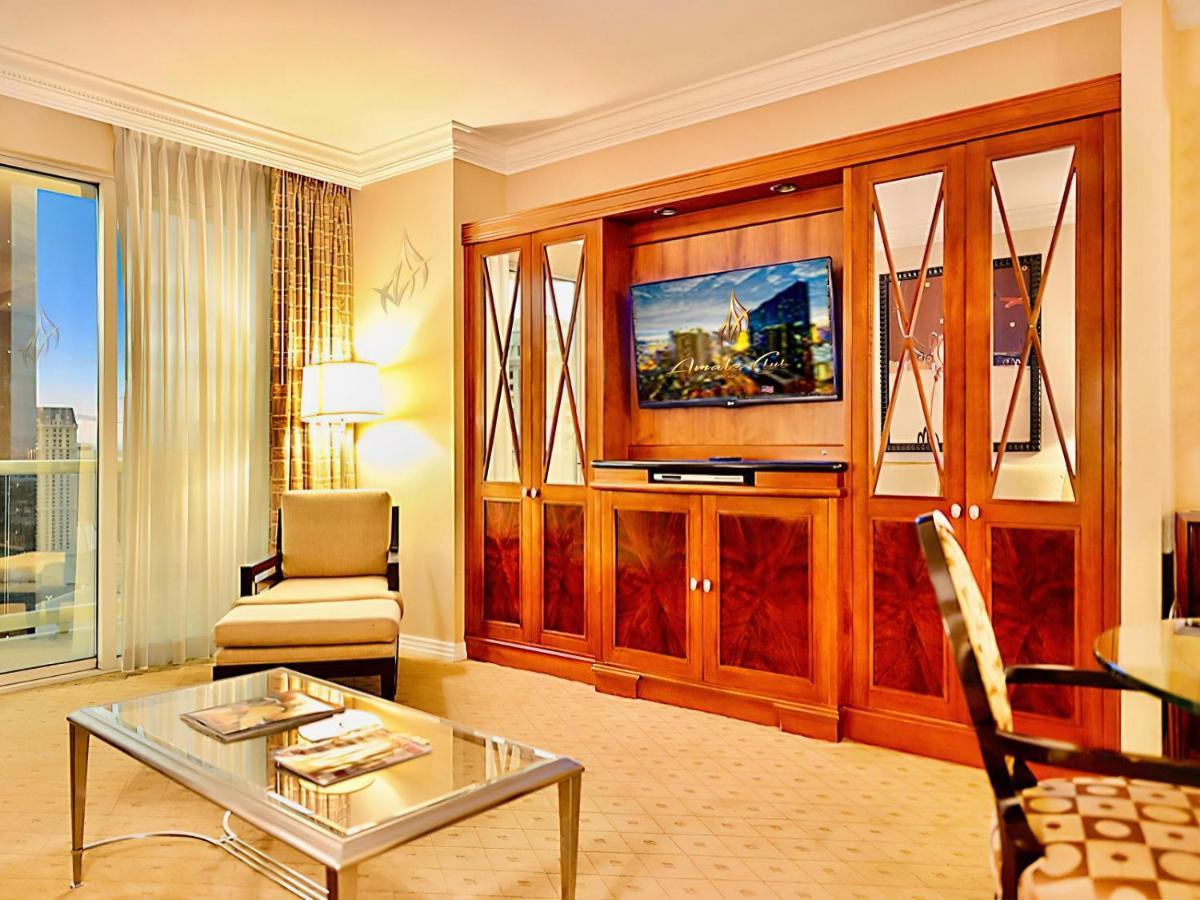 Amalz Collection At Mgm Signature ! *