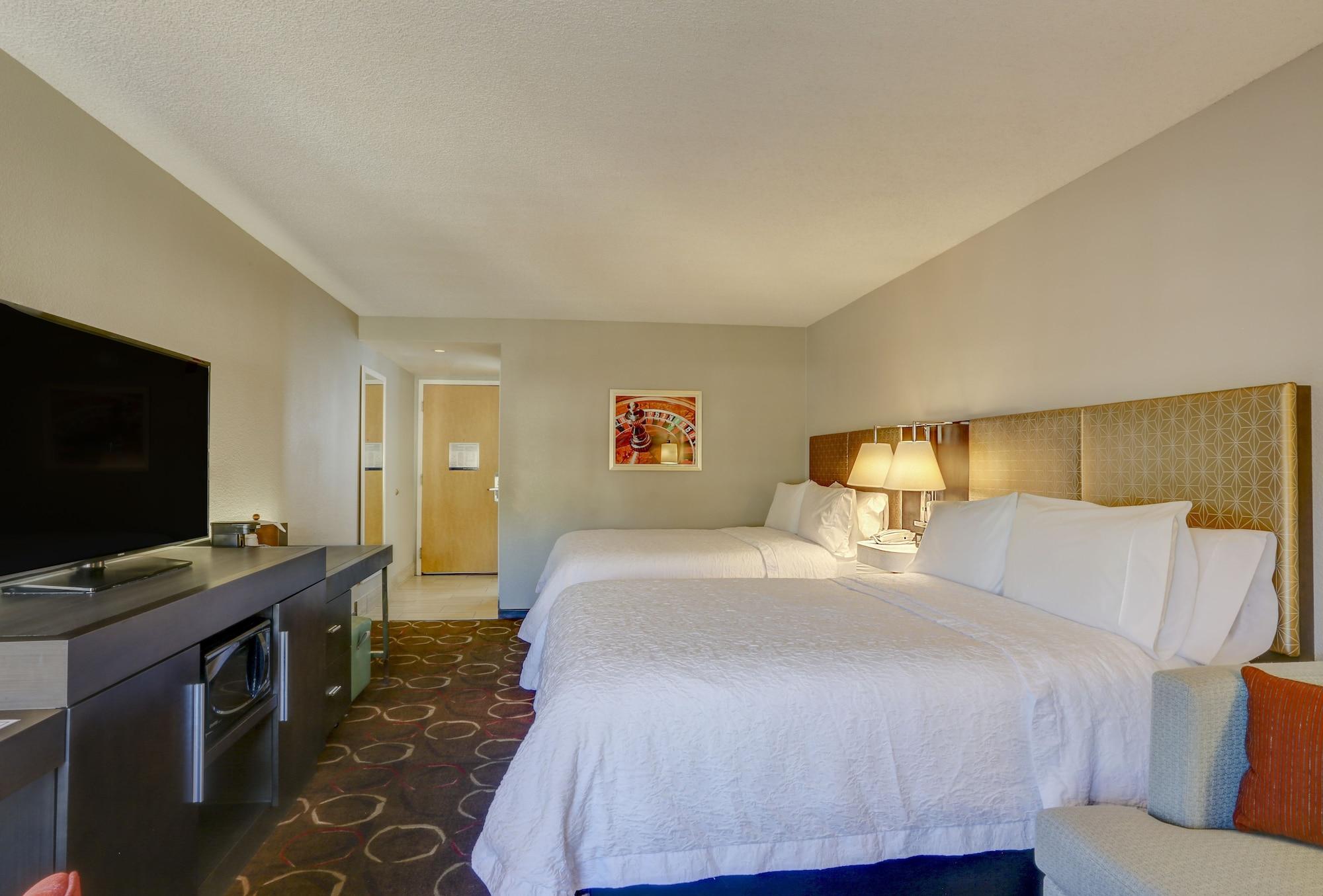 Hotel Hampton Tropicana Vegas 3*