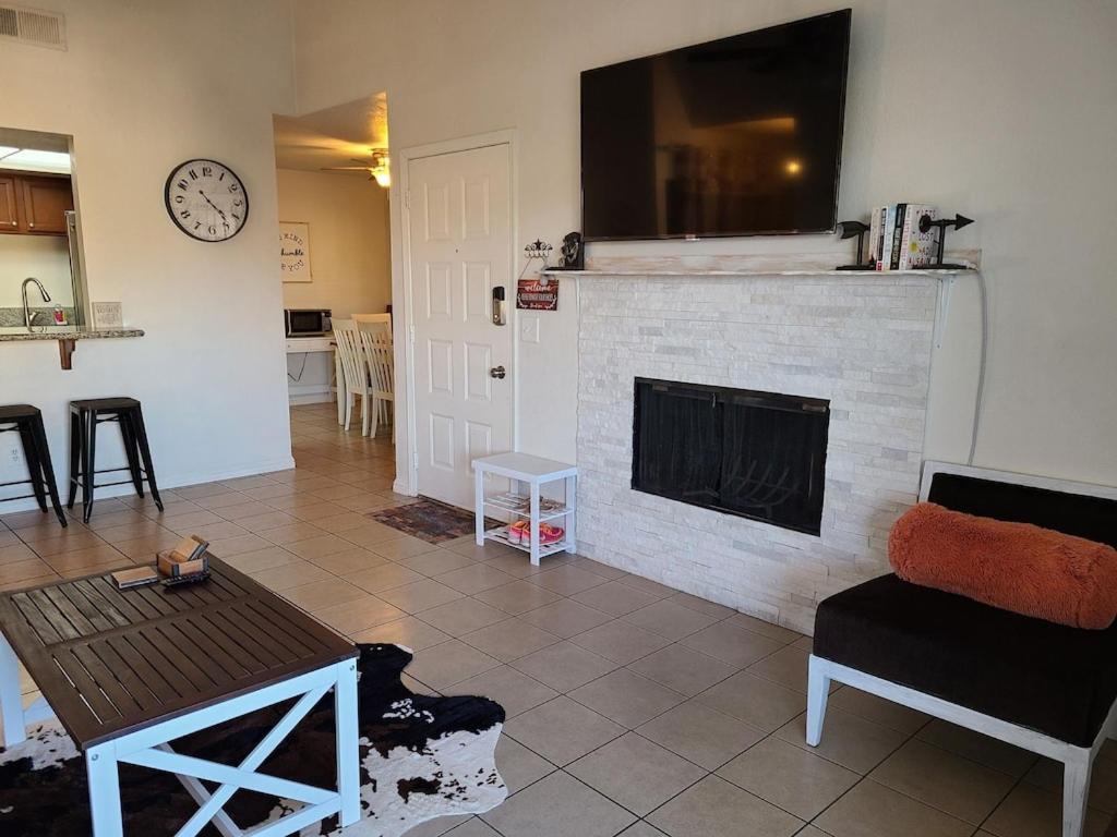 2bed 1 Bath Near Nellis Afb & The Strip Apartamento