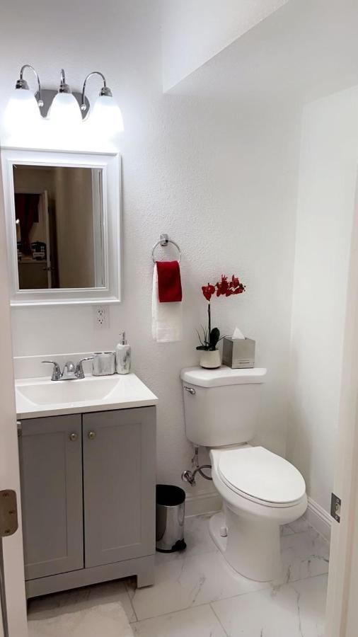 Apartamento Cozy Studio…5 Min Away From Airport. “