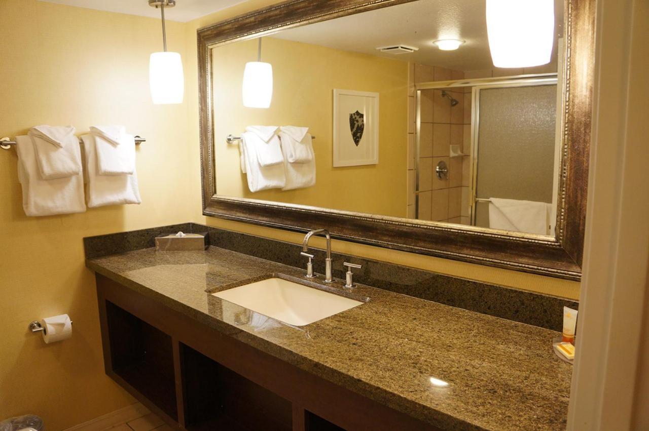 Beddable Unit By The Excalibur Casino Strip Apartahotel Las Vegas