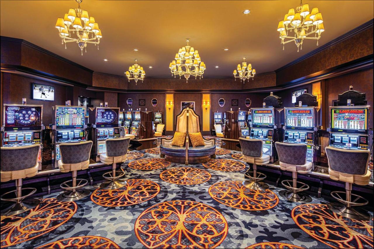 Beddable Unit By The Excalibur Casino Strip Apartahotel