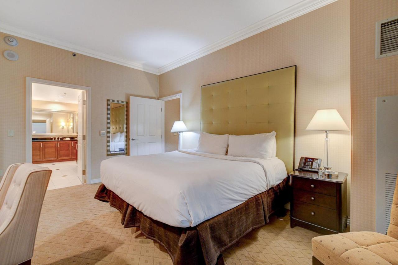 29th Ph Mgm Signature With A Massive Balcony * Las Vegas