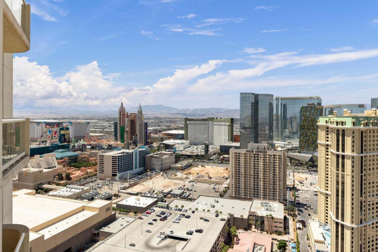 Lucky Gem Penthouse & Luxury At Signature Resort, Balcony Strip View 1607 5*