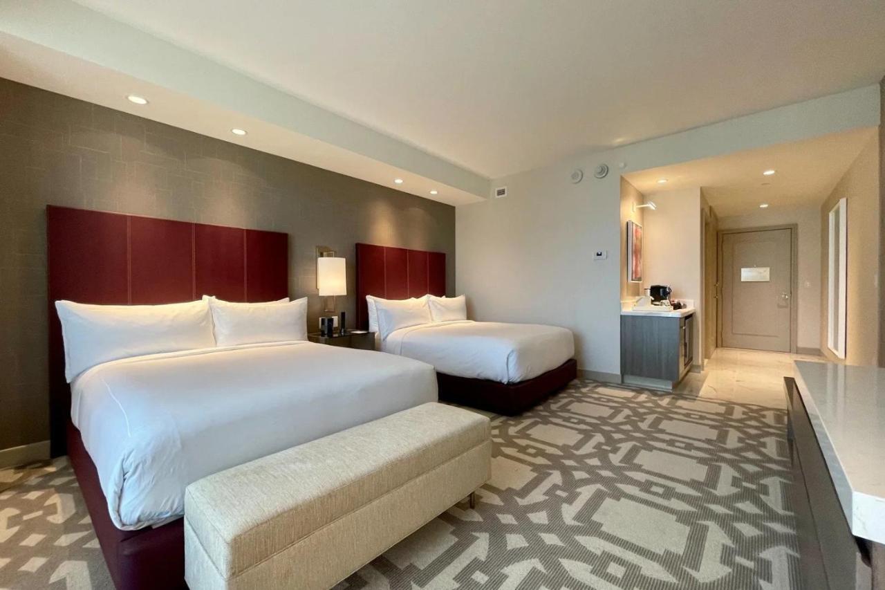 Elegant At World Strip Apartahotel