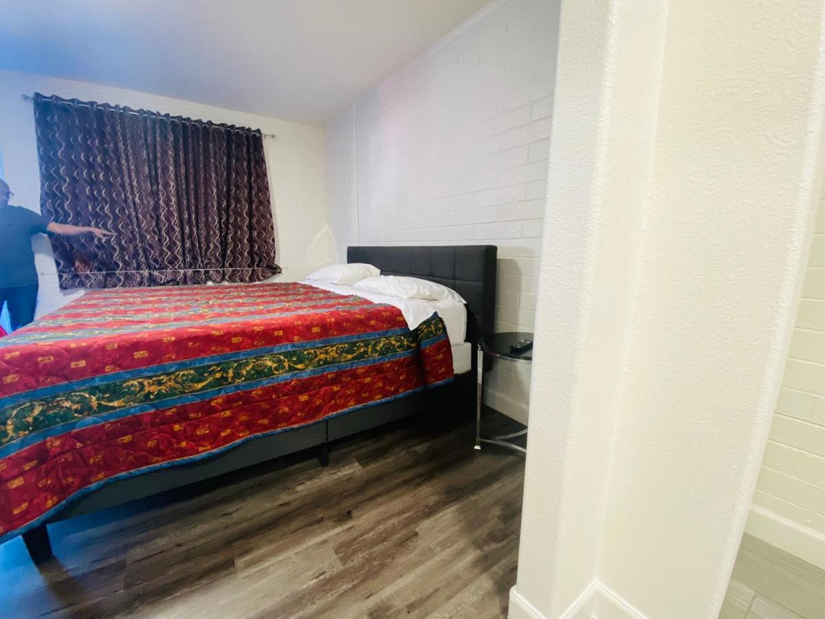 Hotel Lucky Cuss Las Vegas