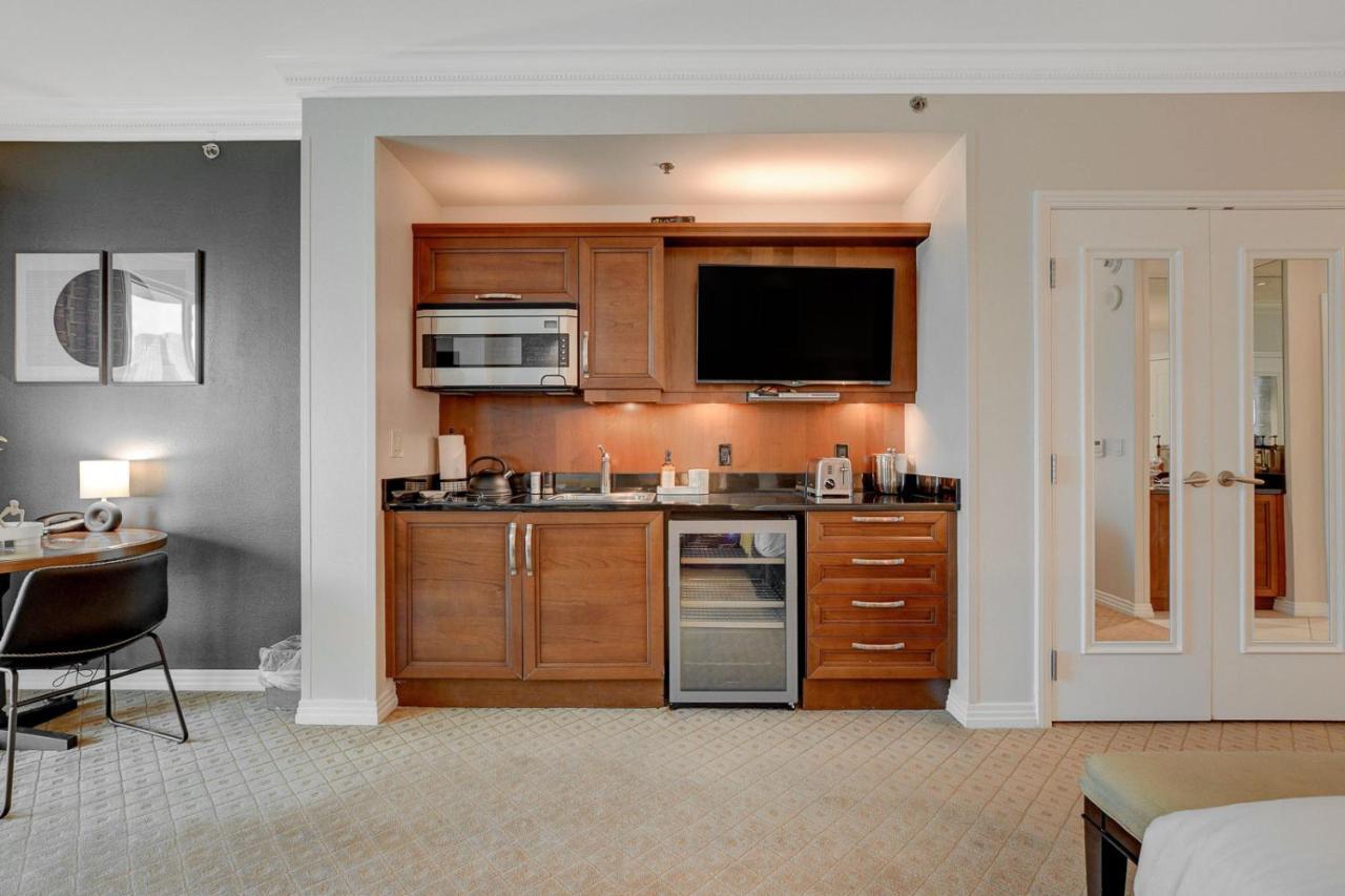 Apartahotel Blu Cashmere * Mgm Signature 23rd Flr W/balcony Strip View *