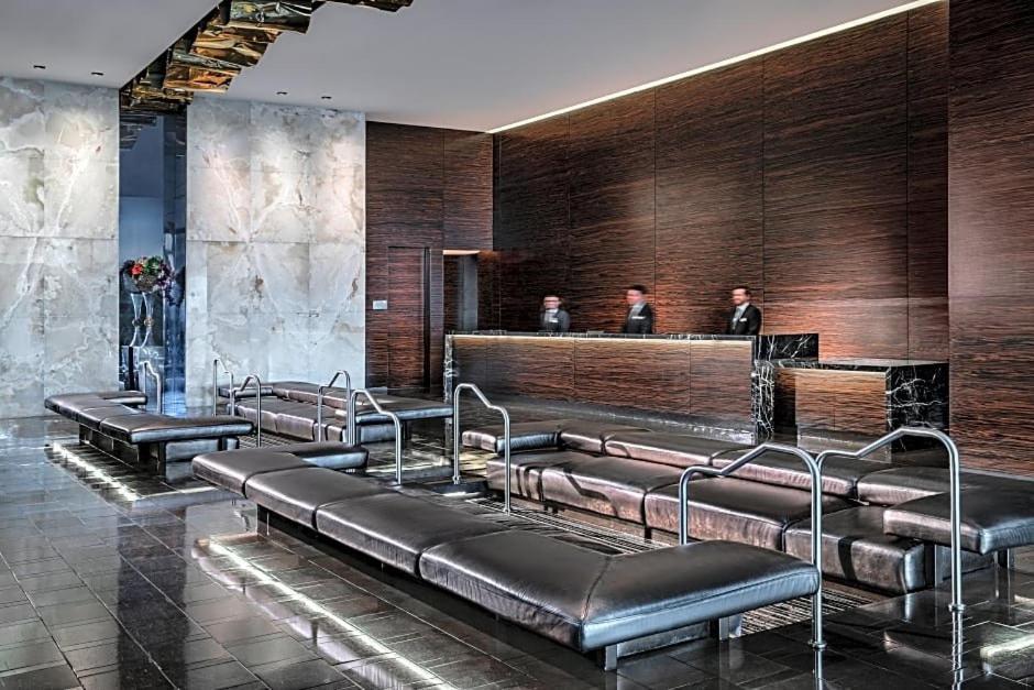 Aparthotel Luxury With Private Strip View Balcony