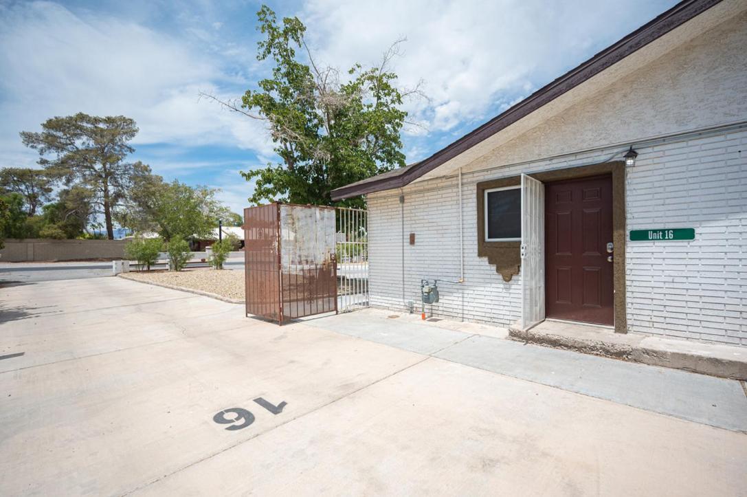 16 Large Studio With Kitchenette Apartamento Las Vegas