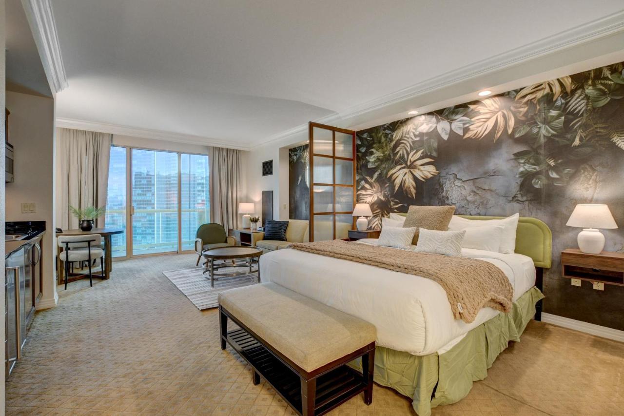 Apartahotel Blu Cashmere * Mgm Signature 23rd Flr W/balcony Strip View *