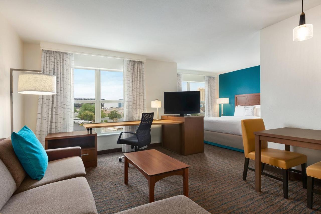 Hotel By Marriott Vegas Stadium Area 3*