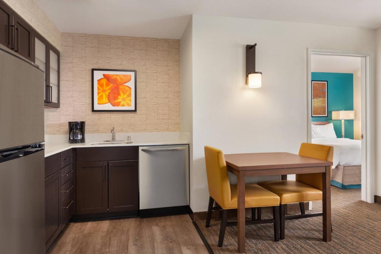 By Marriott Vegas Stadium Area Hotel 3*