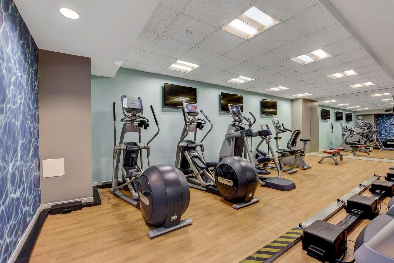 Diligence At The Platinum - No Fees And Free Parking Apartahotel