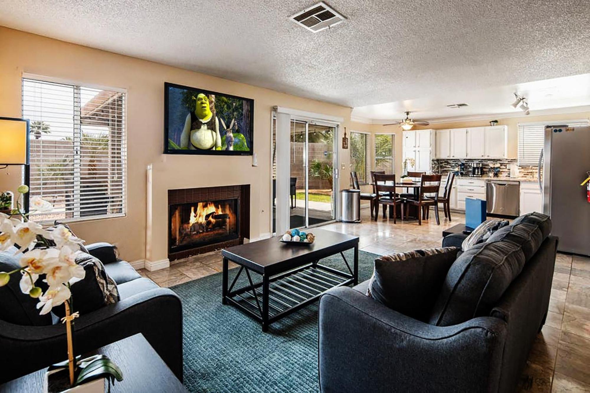 Vegas Getaway, Pool, Basket Ball, Games, Cook * Las Vegas