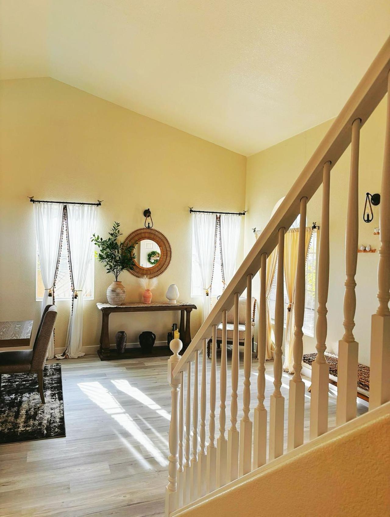 Fragrant Finnish Sauna & Cozy Pool With French 3br Villa Las Vegas