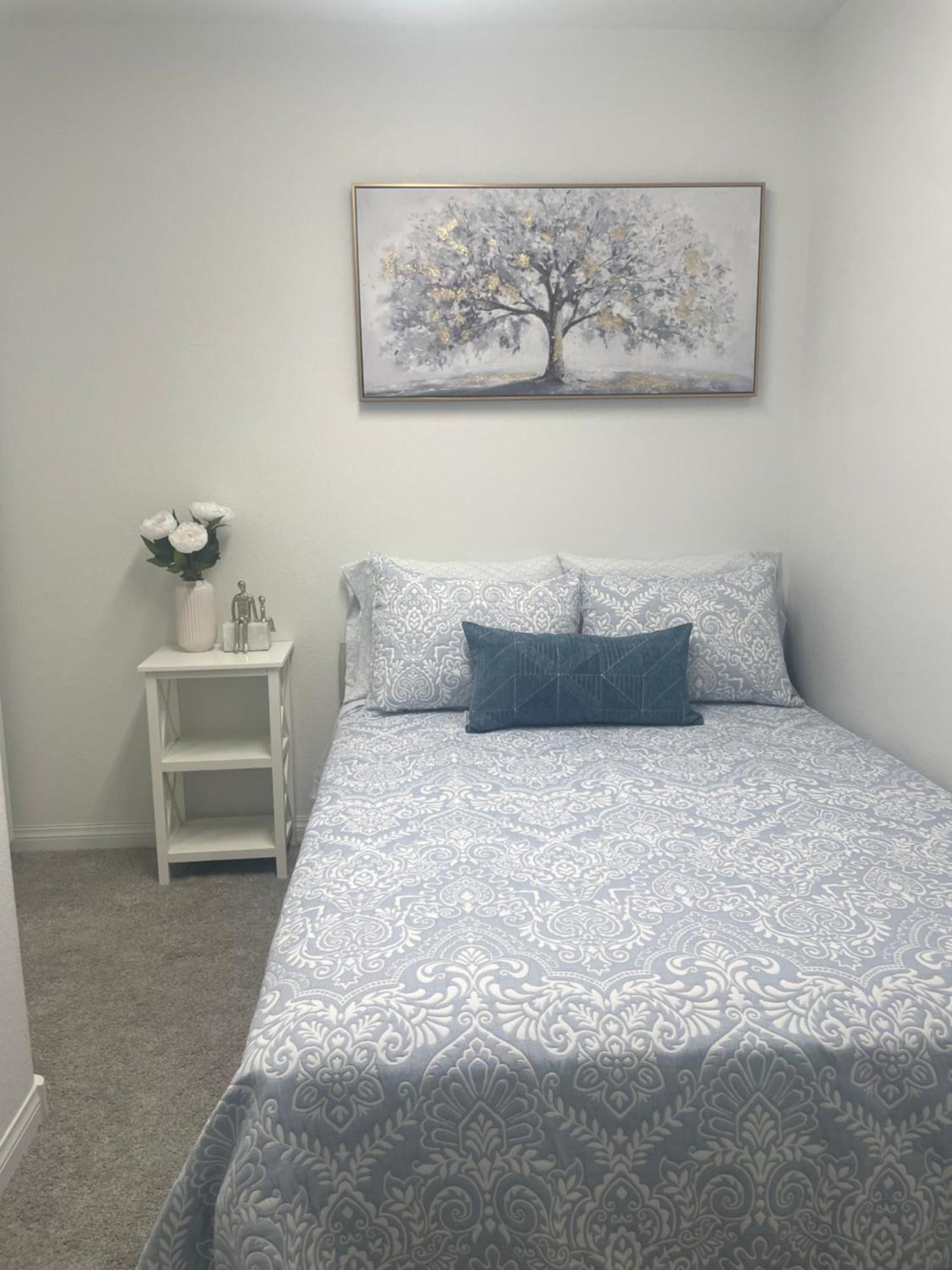 New, And Modern Close To The Strip Las Vegas