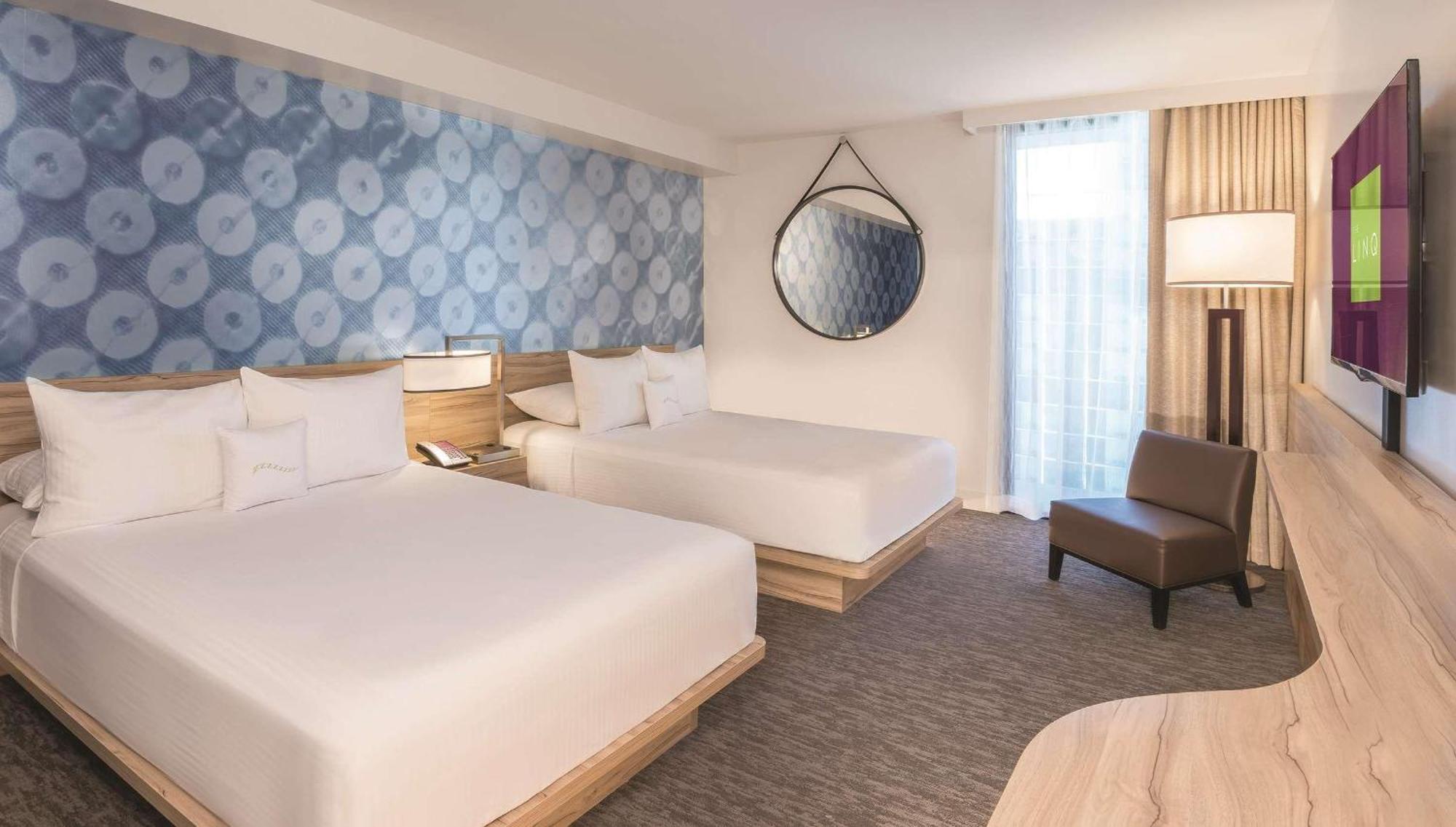 Hotel Coolest Bar Hoping Linq Casino Strip