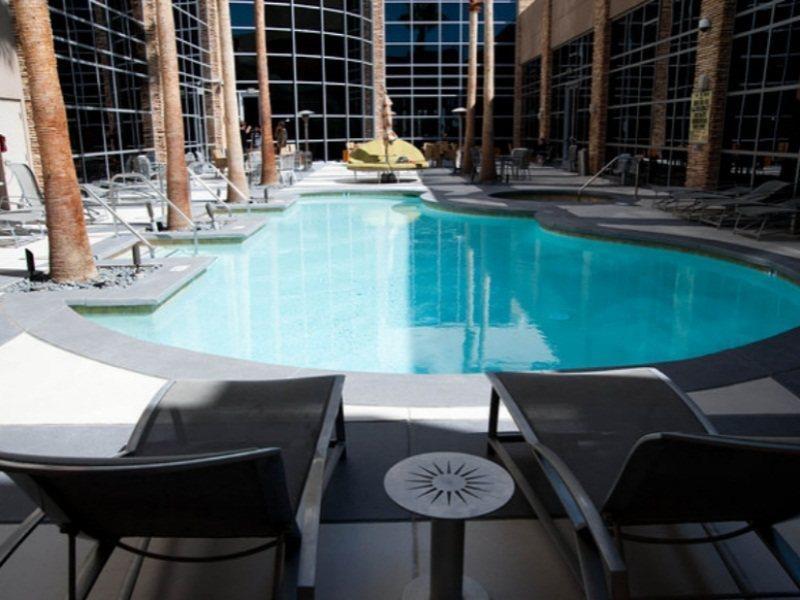 Renaissance Vegas Hotel 4*