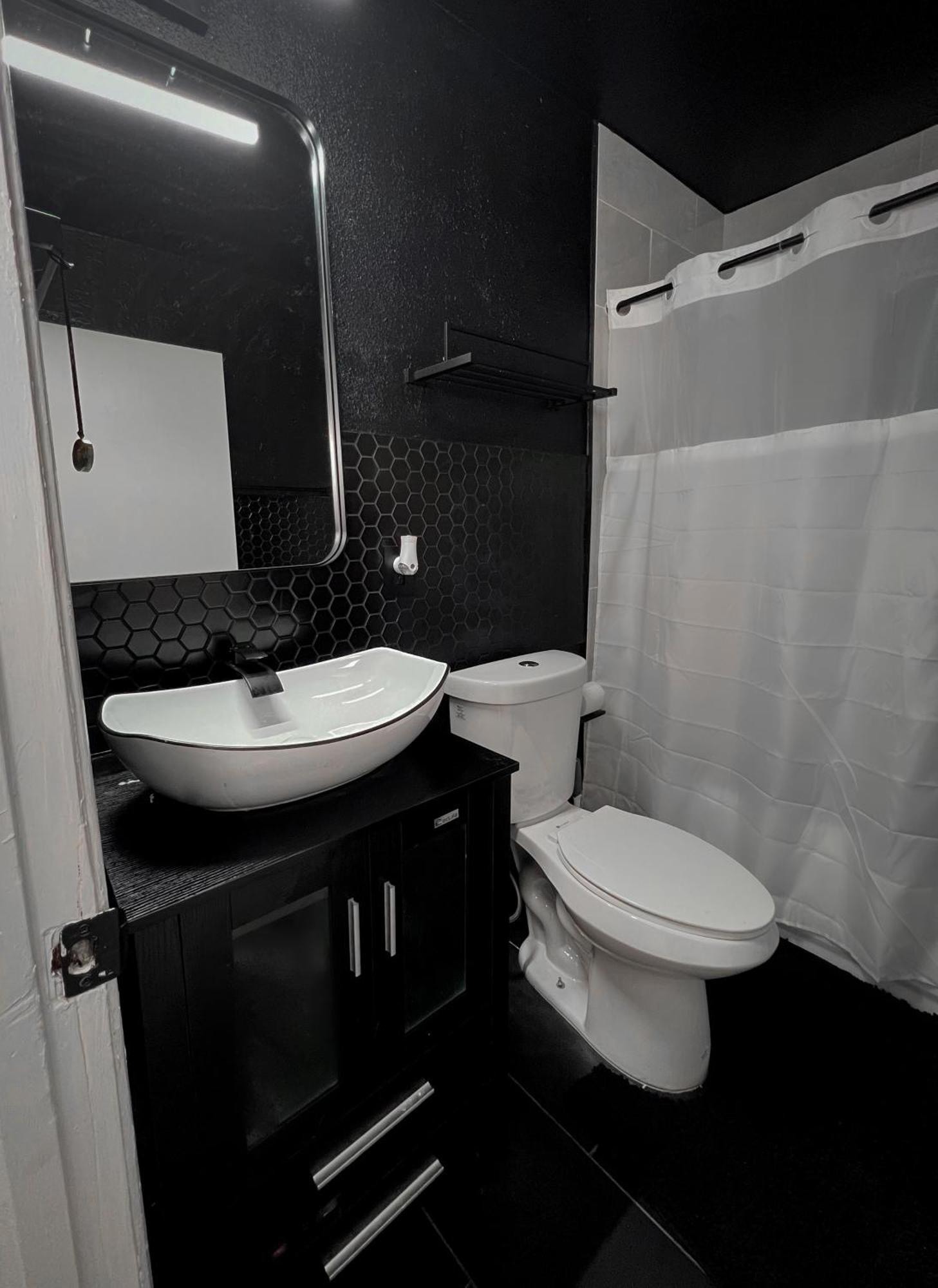 Cozy And Spacious Las Vegas