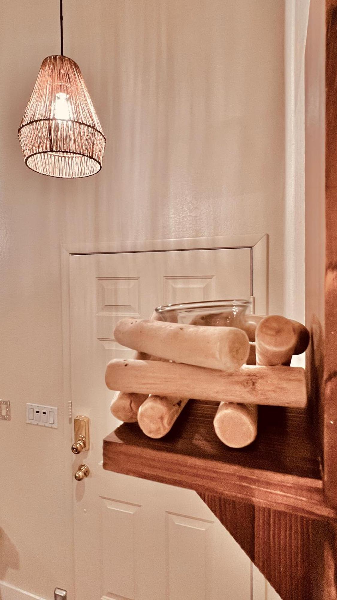 Fragrant Finnish Sauna & Cozy Pool With French 3br