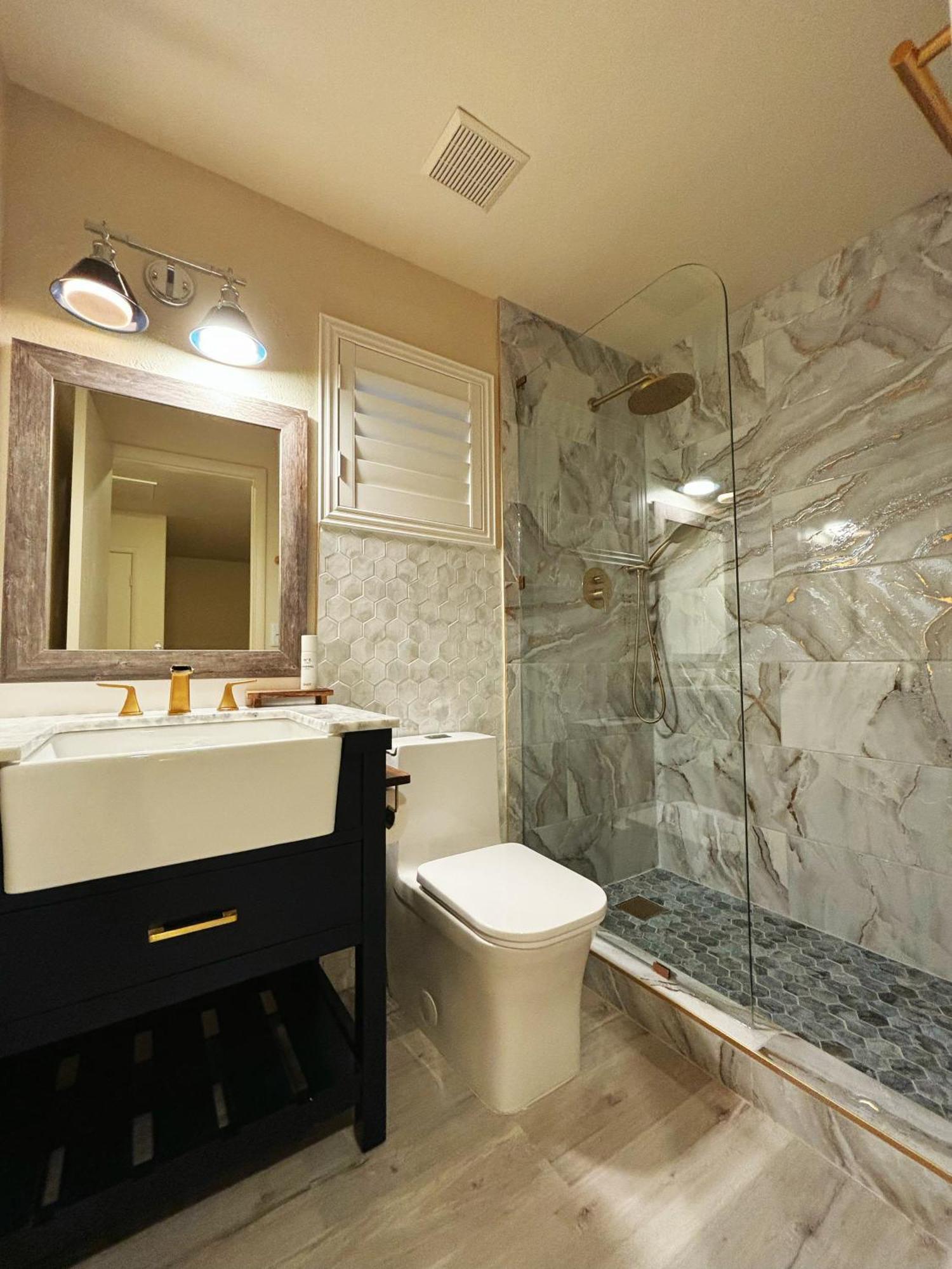 Fragrant Finnish Sauna & Cozy Pool With French 3br Villa Las Vegas
