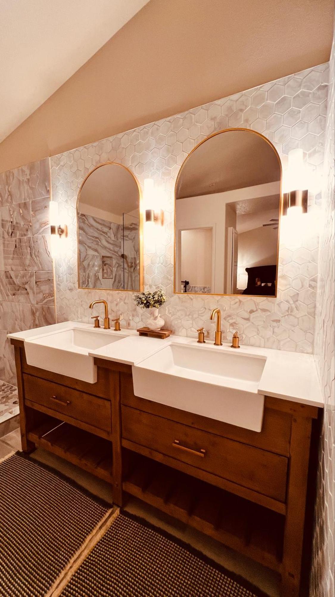Villa Fragrant Finnish Sauna & Cozy Pool With French 3br