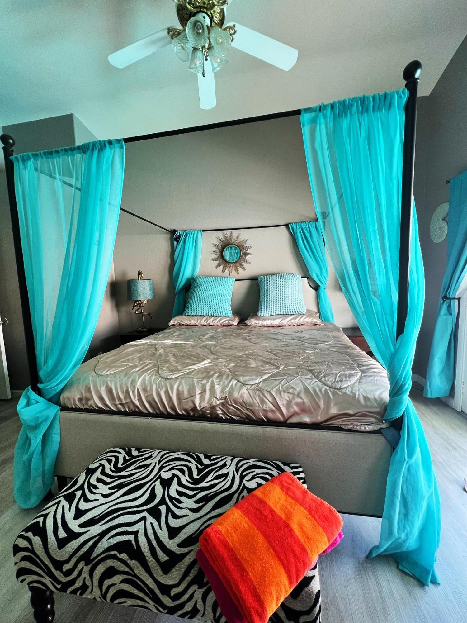 Amazing Heated Pool And Private Hot Tub 3br In Heart Of Lv * Las Vegas