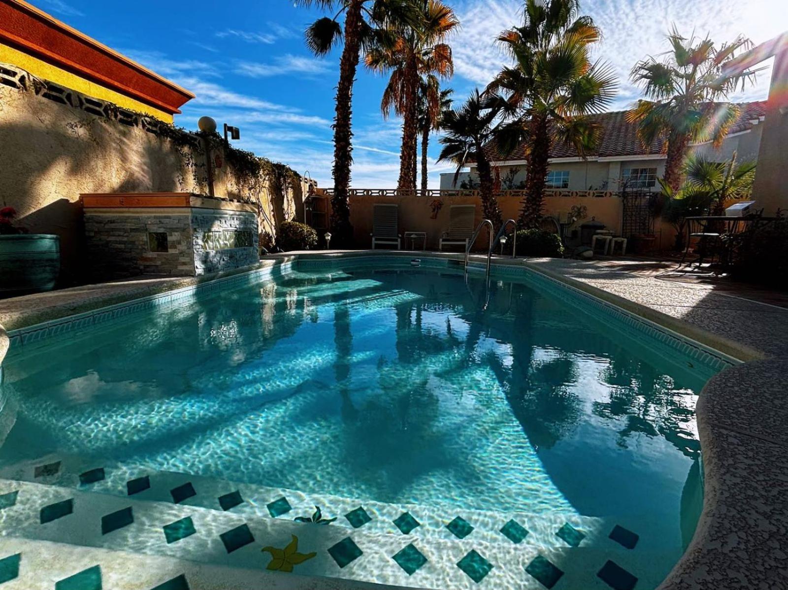 Fragrant Finnish Sauna & Cozy Pool With French 3br Villa *