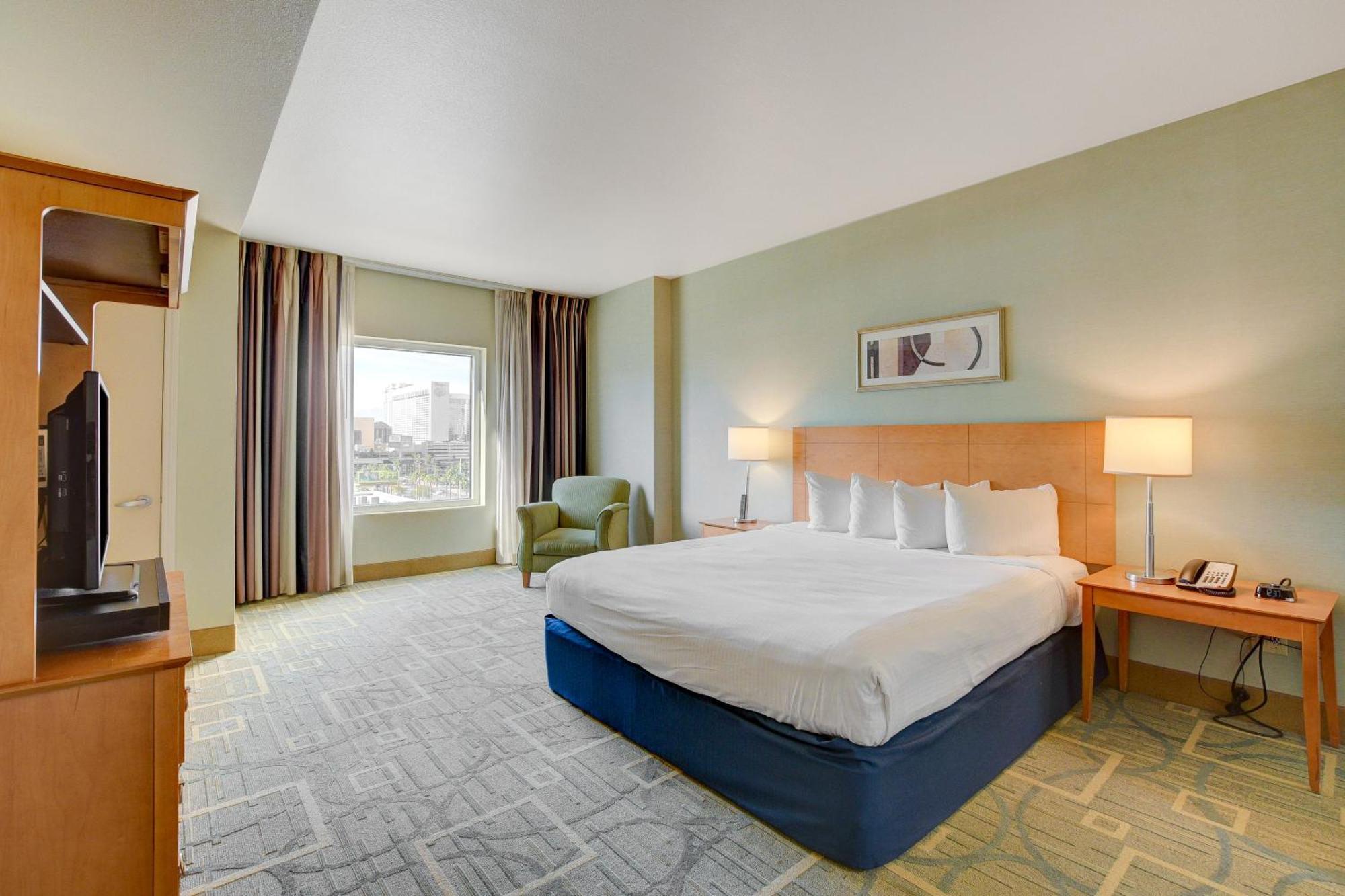 Luxury 1bd/1bth At Platinum *strip View *