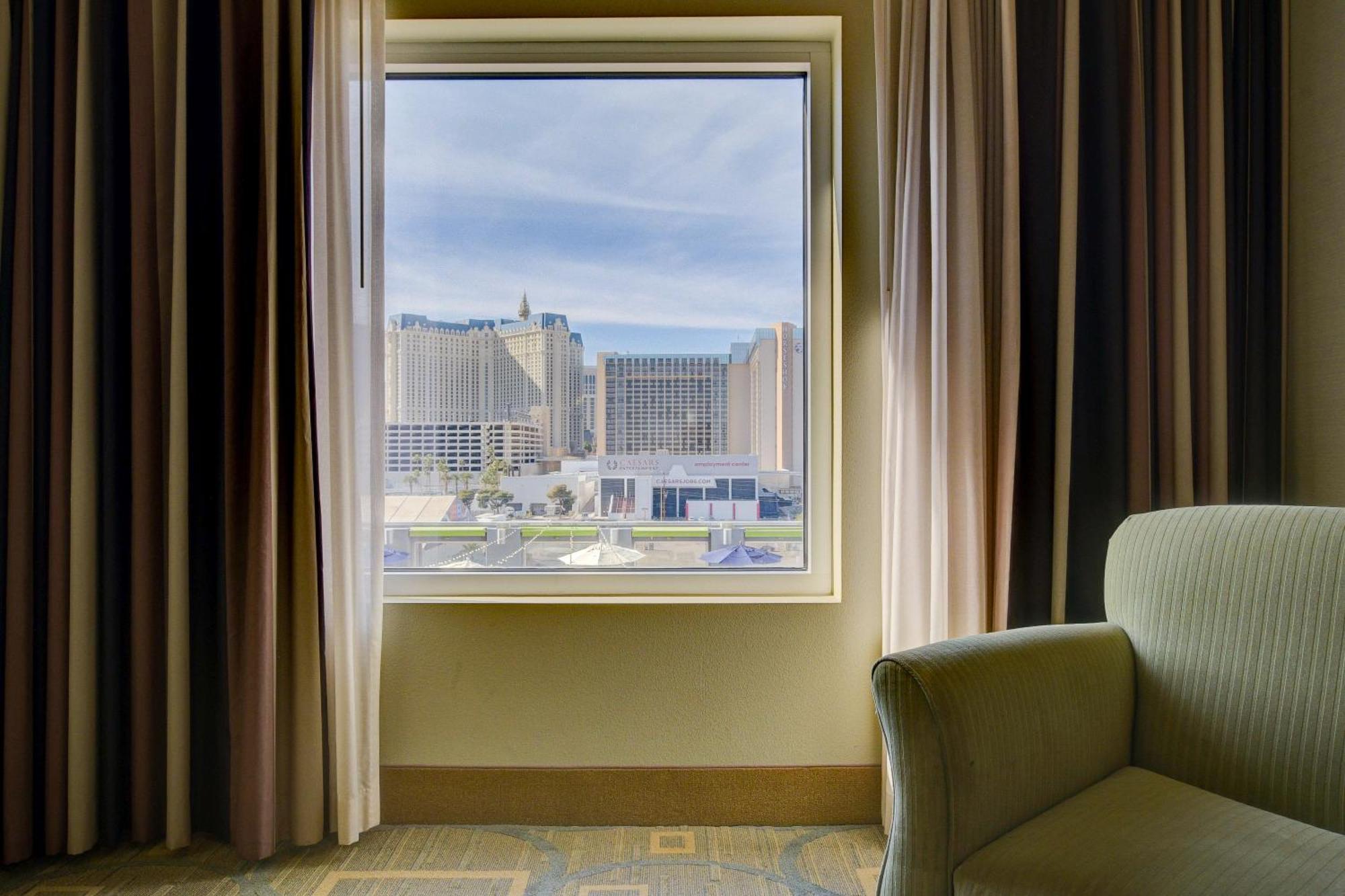Luxury 1bd/1bth At Platinum *strip View Apartahotel