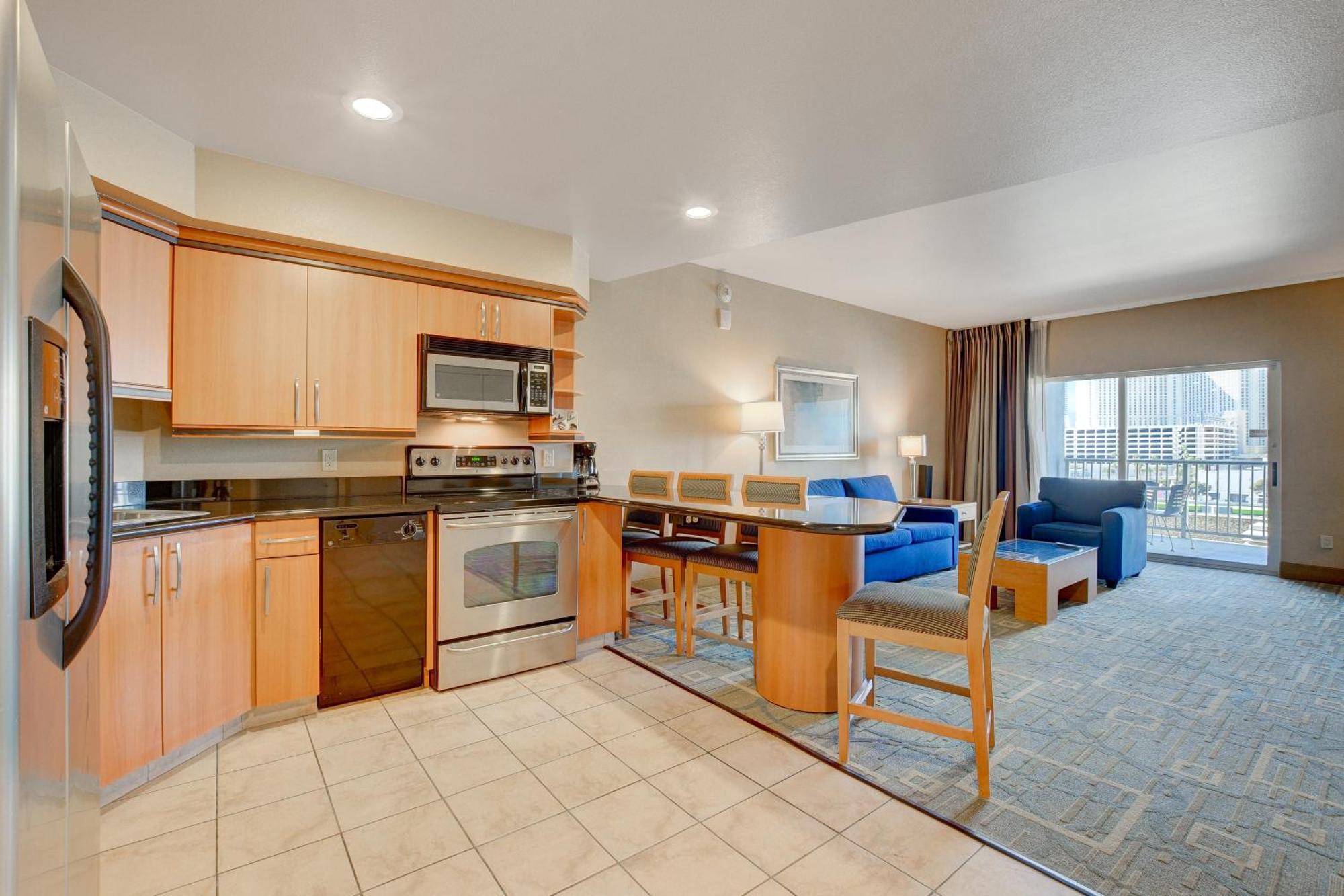 Luxury 1bd/1bth At Platinum *strip View Apartahotel