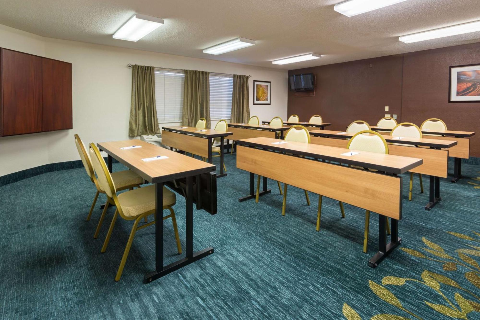 Sonesta Simply Vegas Convention Center Hotel 3*