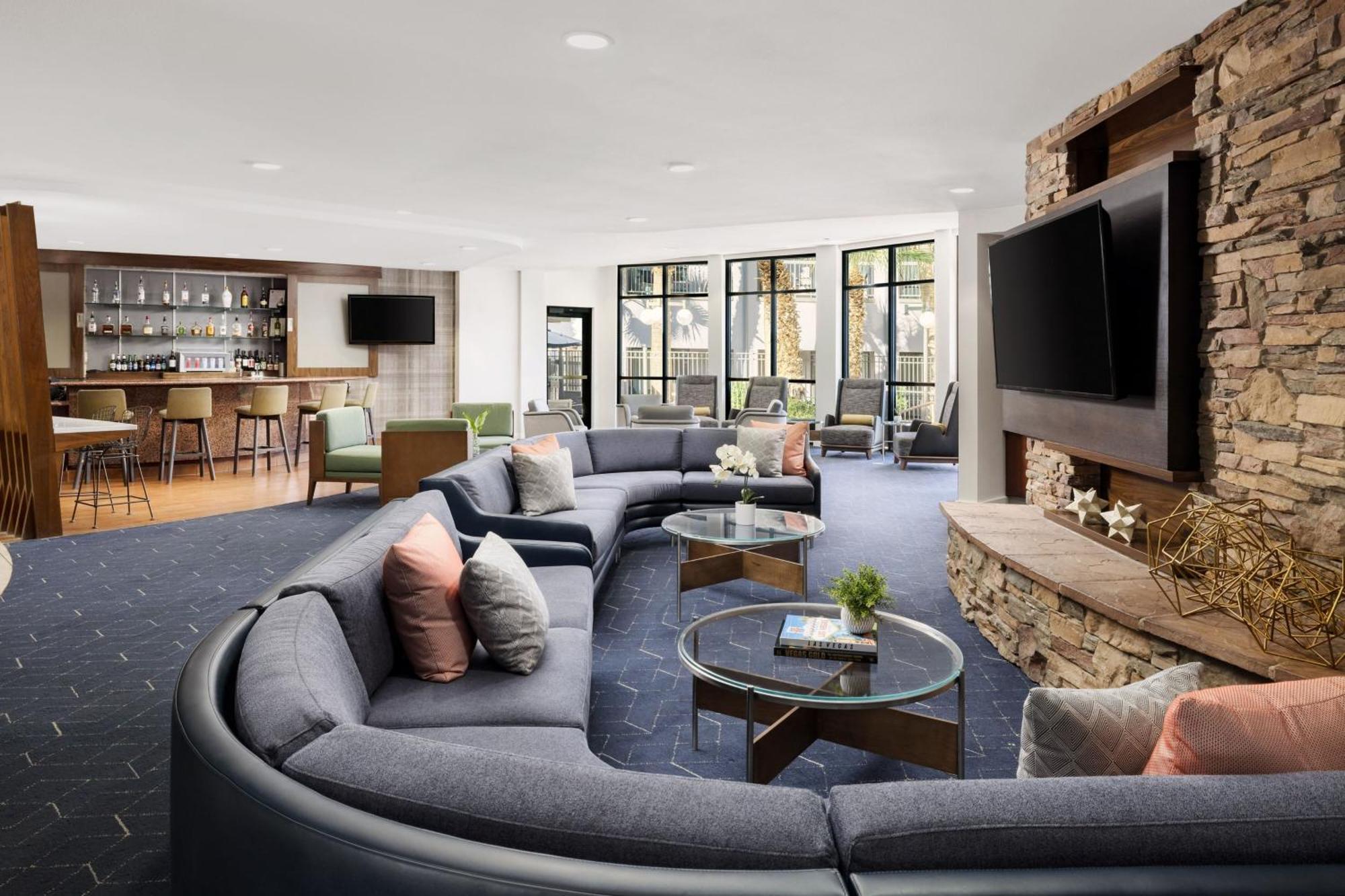 Hotel Courtyard By Marriott Vegas Stadium Area 3*