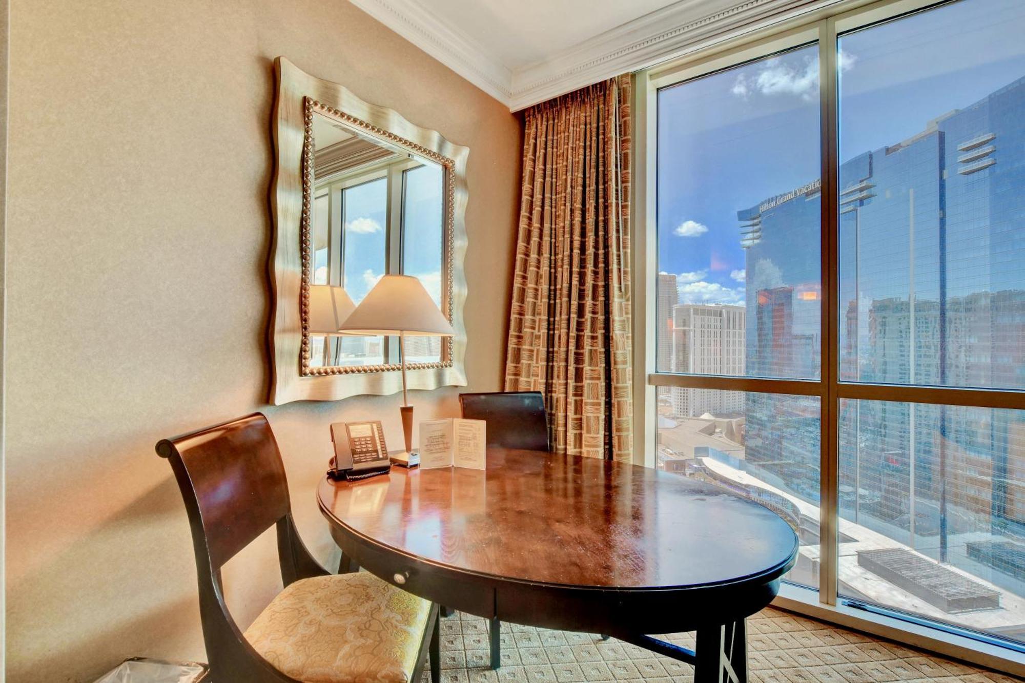 Strip View - No Fee ! Apartamento