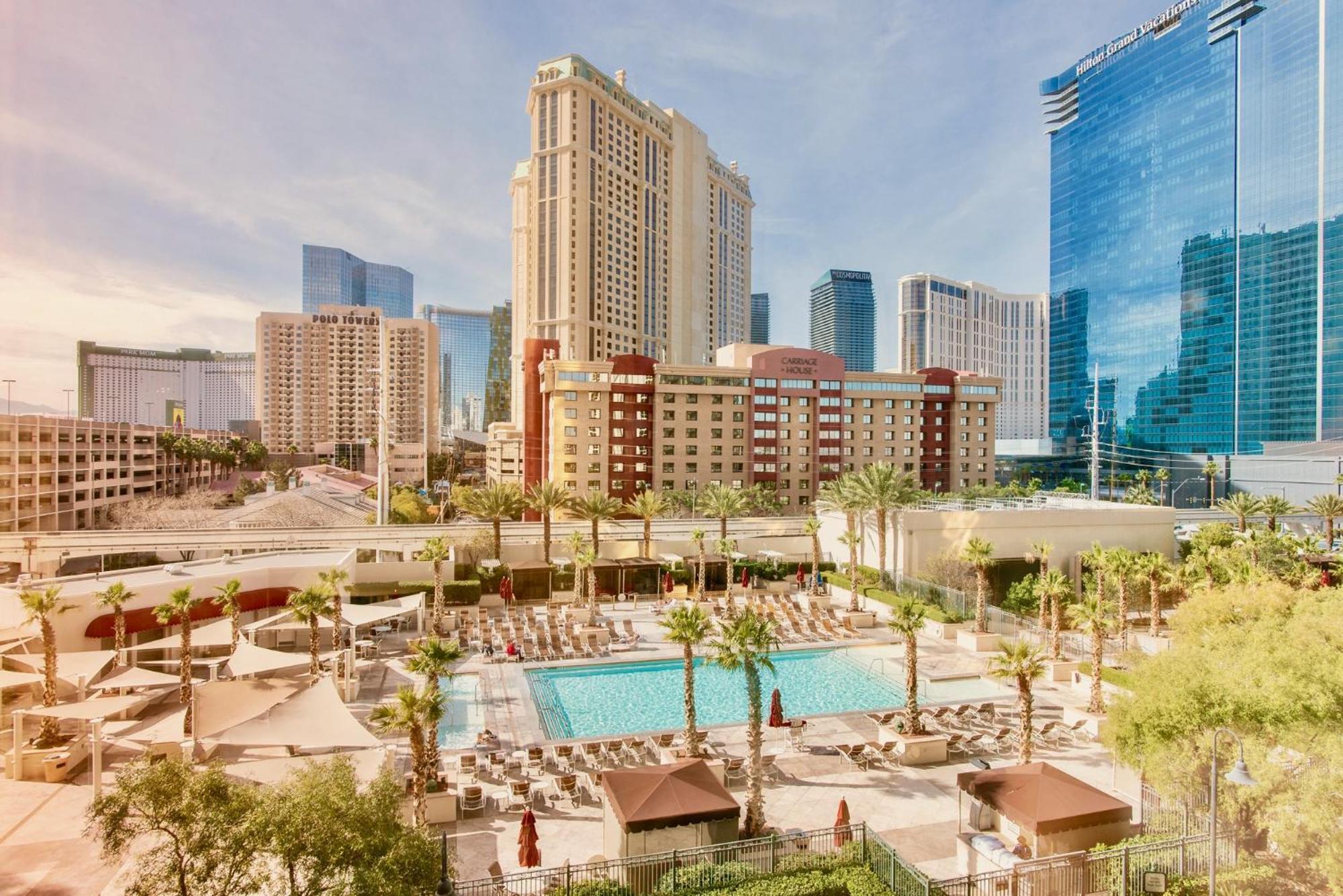 Strip View - No Fee ! Apartamento