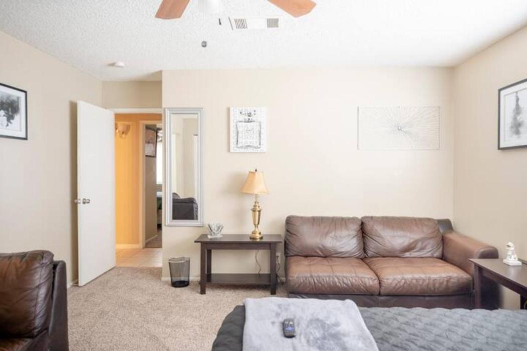 Pool 4 Bedroom 2 Bath Close To Strip Las Vegas