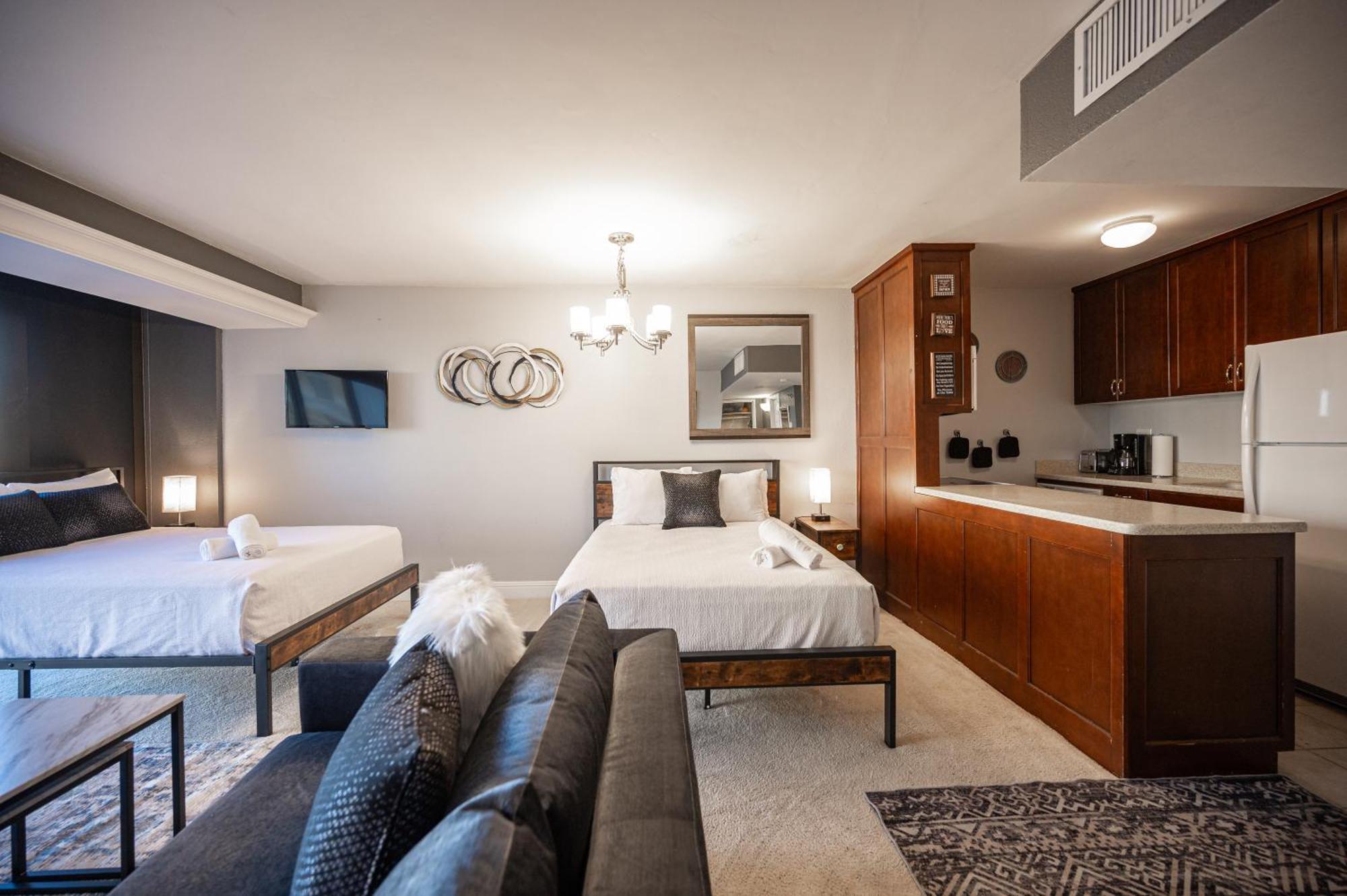 Iconic Vegas Views - 6 Comfy Beds, No Fees, Center Strip! Apartamento Las Vegas