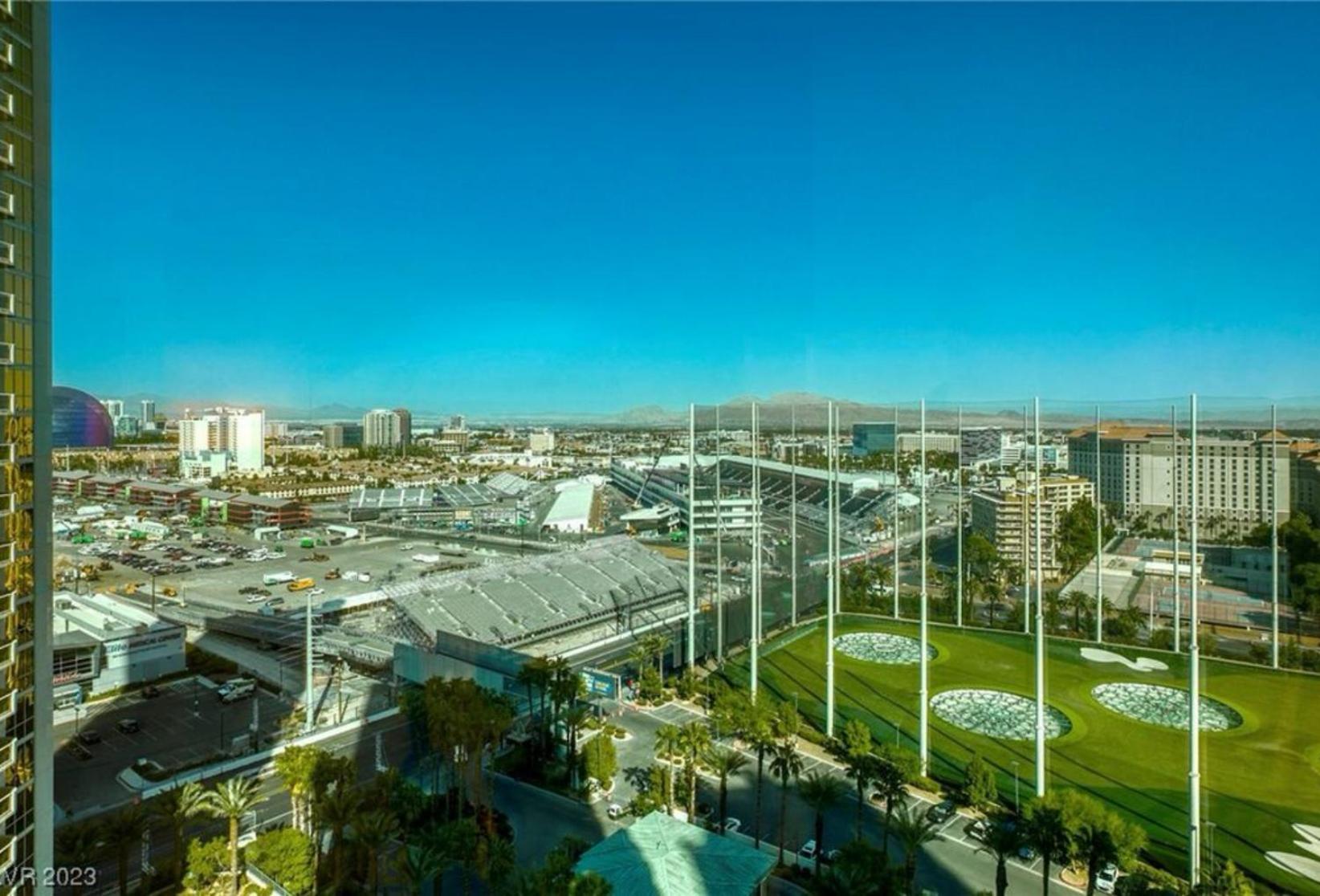 Panorama Vista Suite- 1br 2ba, Full Kitchen, Strip View, Balcony, Corner Unit Apartahotel *