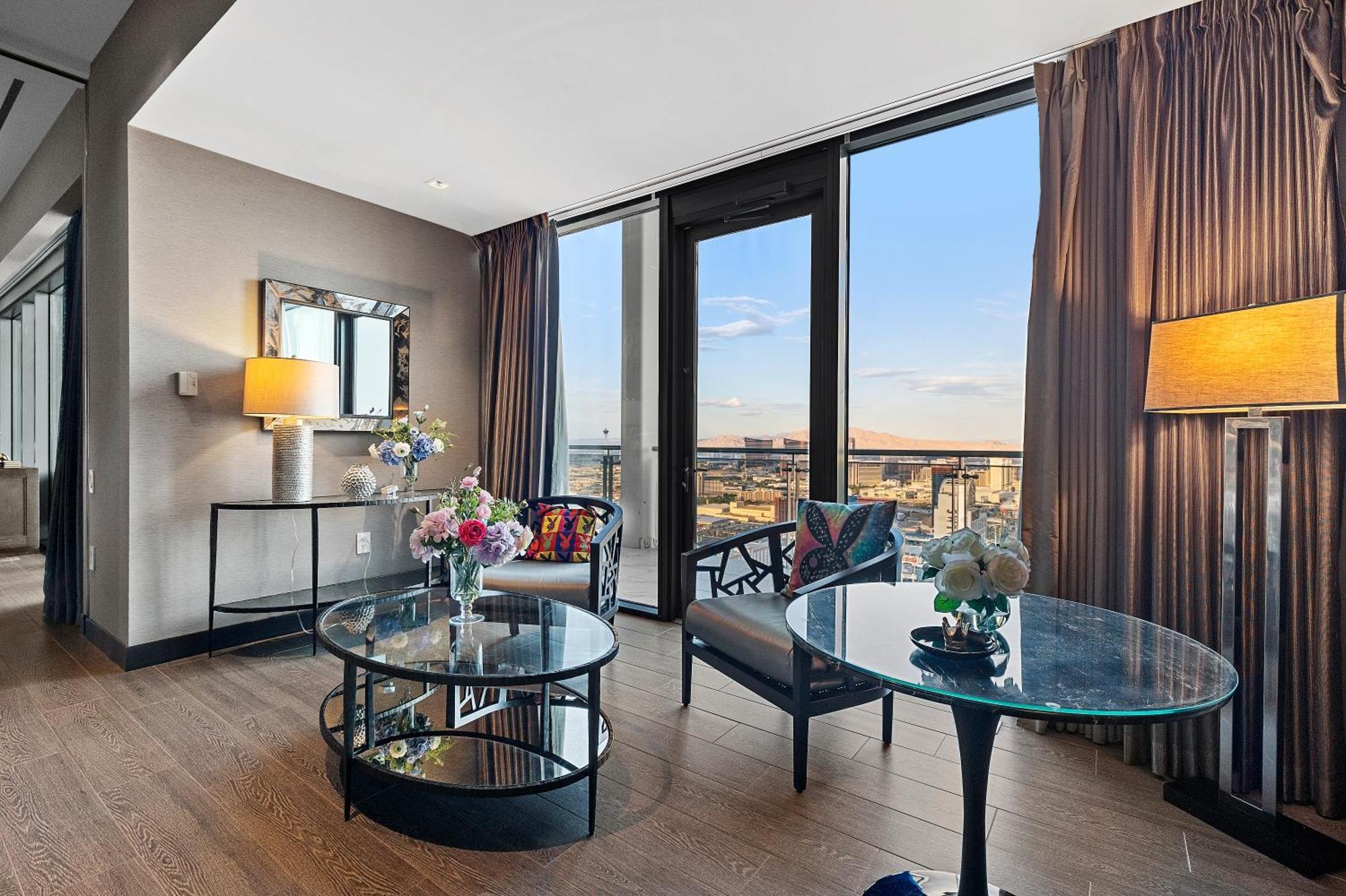 Stripviewsuites At Palms Place