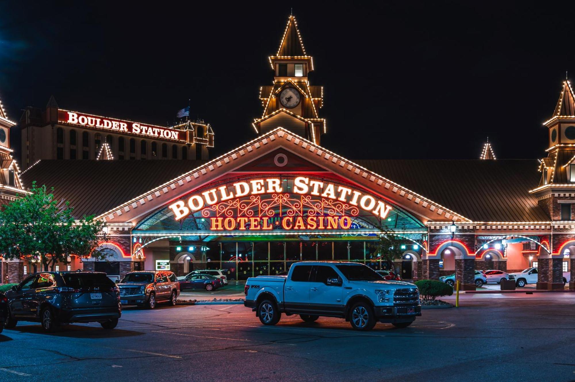 Boulder Station & Casino 3*
