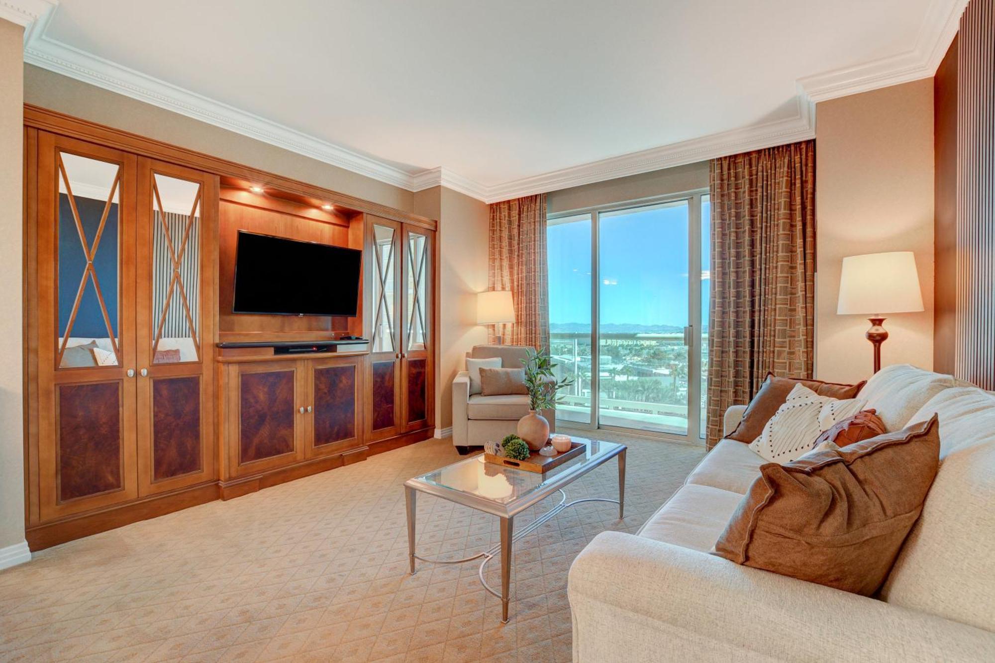Luxurious 1 Bd/2bth Premium Mgm Signature W/balcony Apartahotel Las Vegas