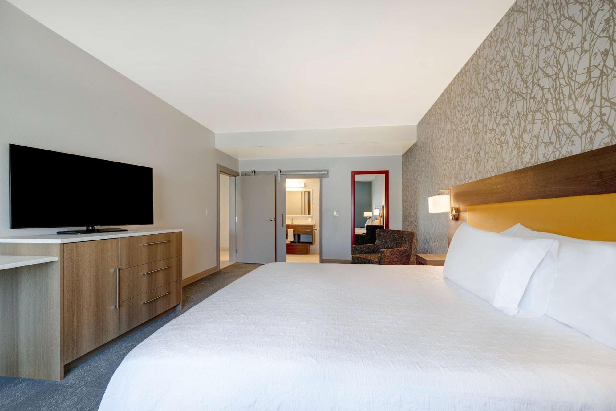Home2 By Hilton Vegas Northwest Hotel