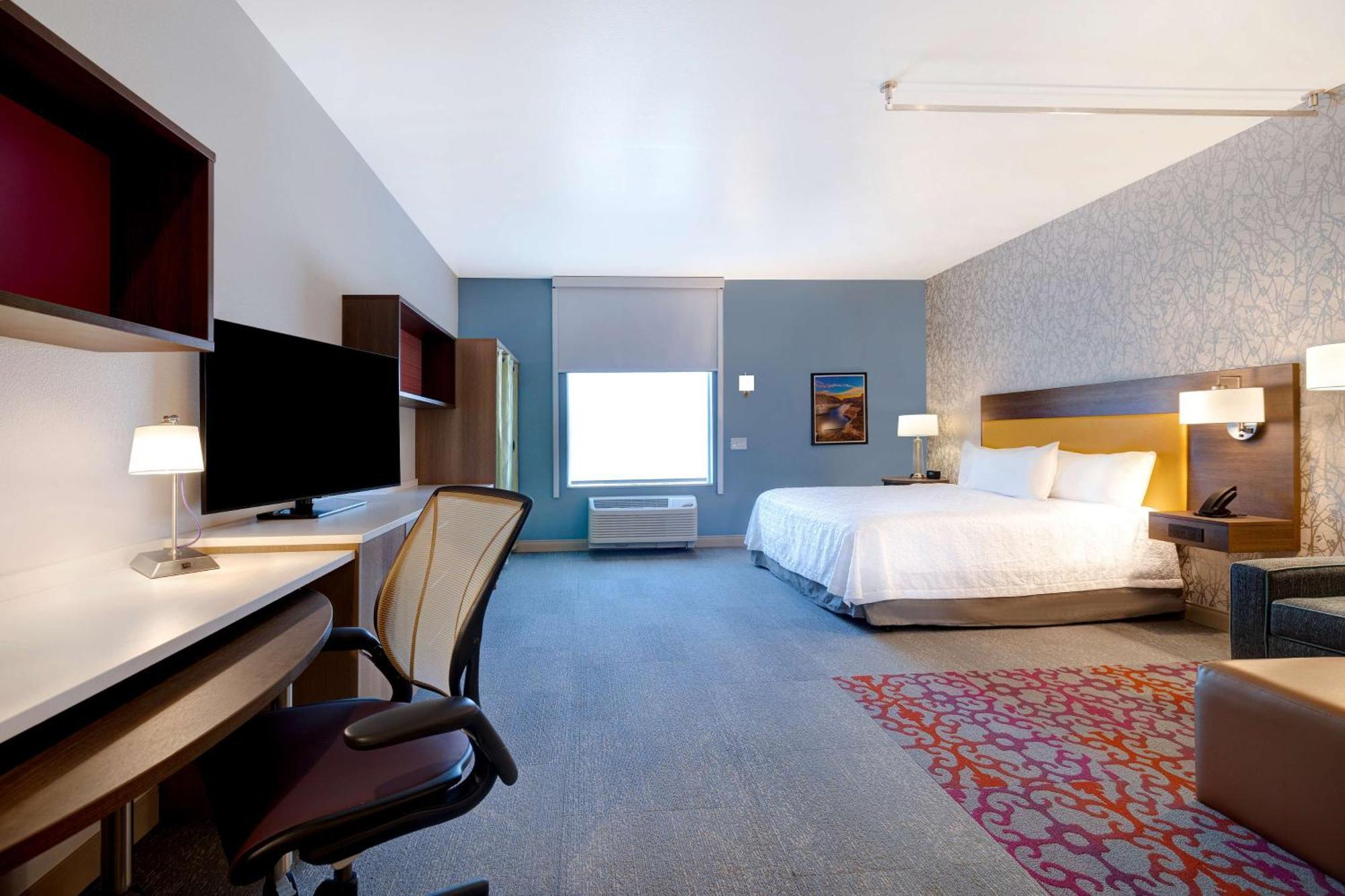 Home2 By Hilton Vegas Northwest 3*